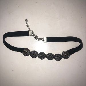 Choker necklace